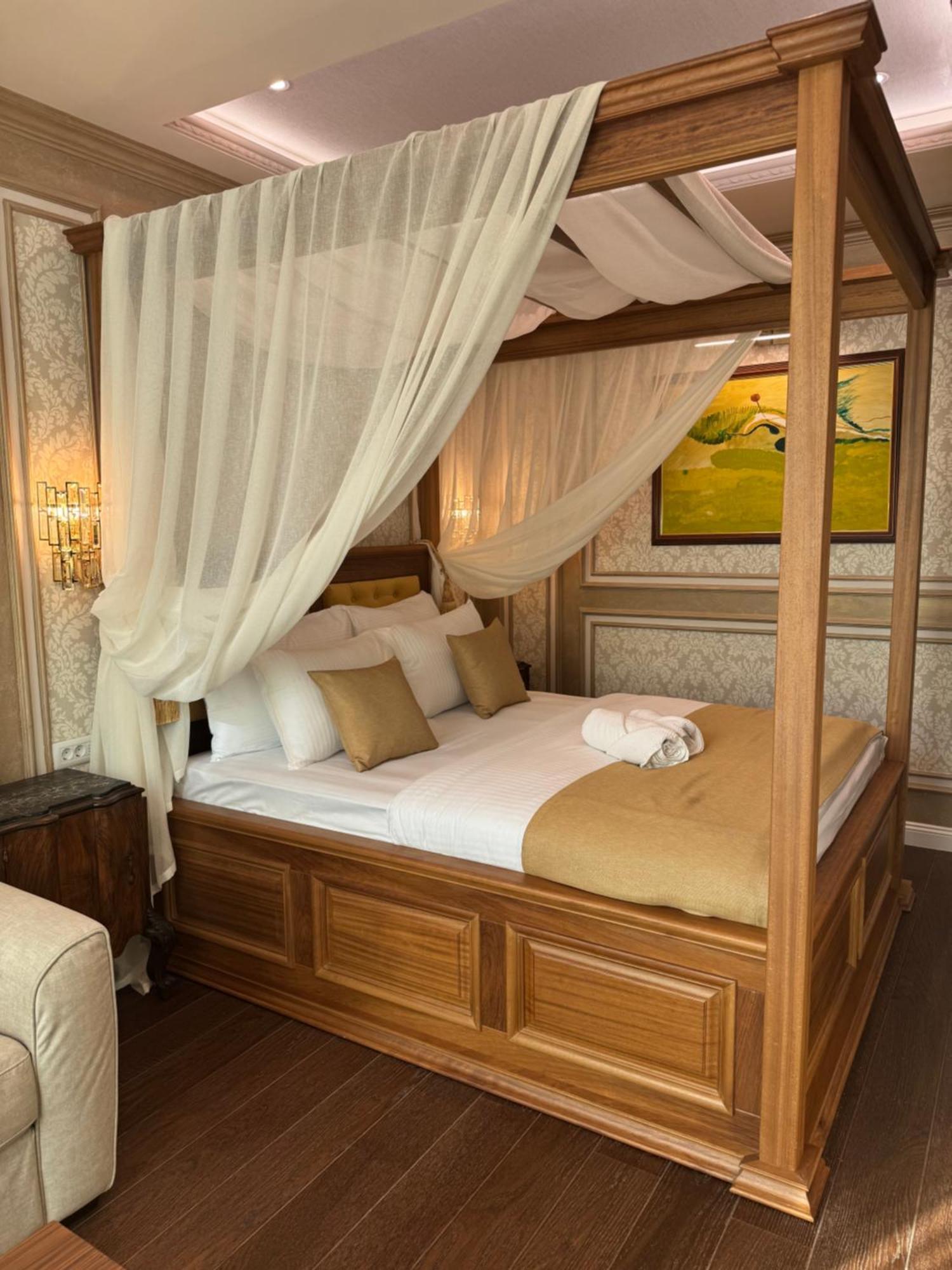 Hotel Kerber Подгорица Екстериор снимка