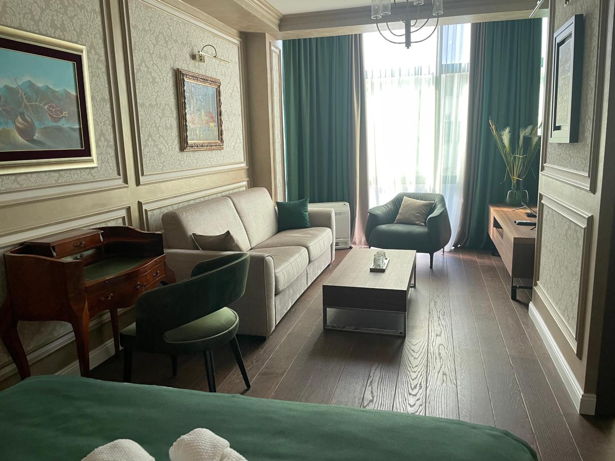 Hotel Kerber Подгорица Екстериор снимка